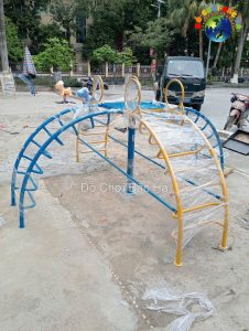 Mang Niềm Vui Đến Trẻ Em Cao Bằng – Đồ Chơi Bắc Hà Thi Công Sân Chơi Trẻ Em Thiện Nguyện